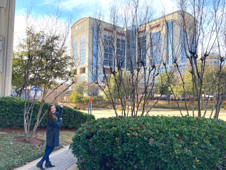 Lindsey is pointing toward Children's, where she had to stay in Jan-Feb 2013 following pulmonary embolisms.